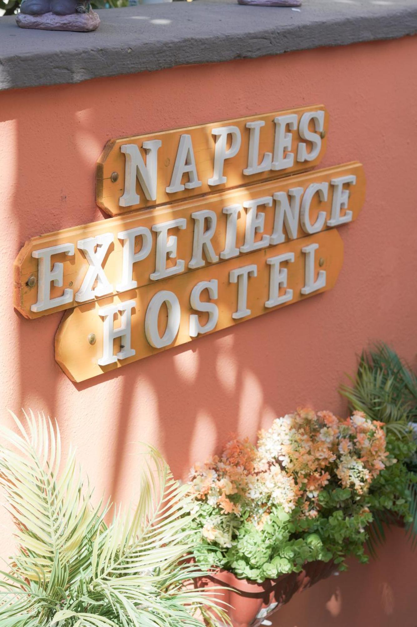 Experience - Age Limit 18-28 Napels